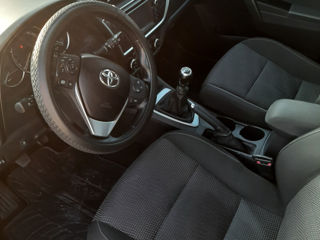 Toyota Auris foto 8