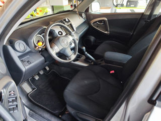 Toyota Rav 4 foto 7