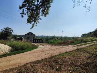 Se vinde teren Ialoveni, satul Suruceni foto 6