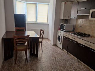 Apartament cu 2 camere, 65 m², Poșta Veche, Chișinău foto 6