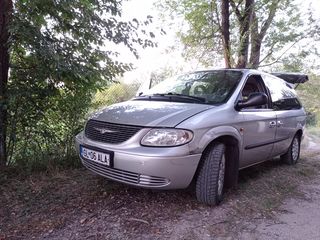 Chrysler Grand Voyager foto 1