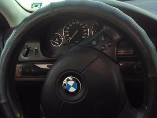 BMW 5 Series foto 6