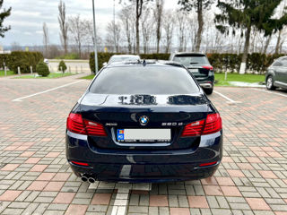 BMW 5 Series foto 5