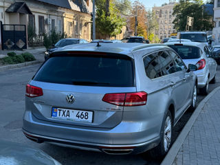 Volkswagen Passat foto 2