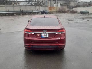 Ford Fusion foto 3