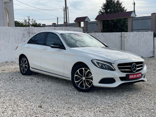 Mercedes C-Class foto 3