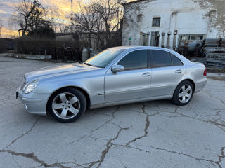 Mercedes E-Class foto 4