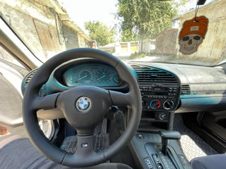 BMW 3 Series foto 4