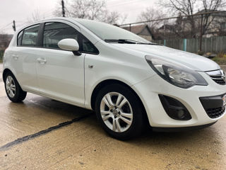 Opel Corsa foto 2