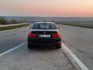 BMW 3 Series foto 5