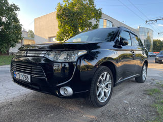 Mitsubishi Outlander foto 4