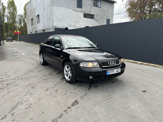 Audi A4 foto 2