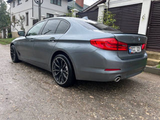 BMW 5 Series foto 3