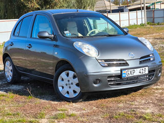 Nissan Micra foto 2