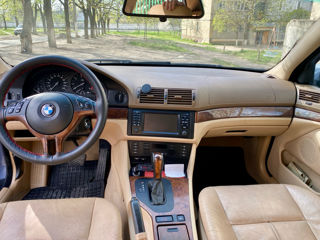 BMW 5 Series foto 5