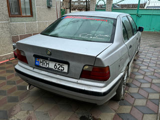 BMW 3 Series foto 3