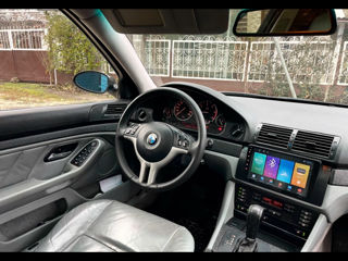 BMW 5 Series foto 7