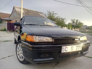 Mazda 323 foto 8