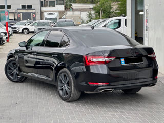 Skoda Superb foto 5