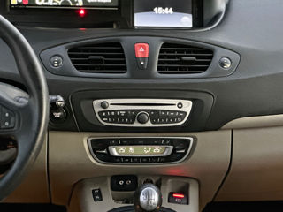 Renault Scenic foto 8