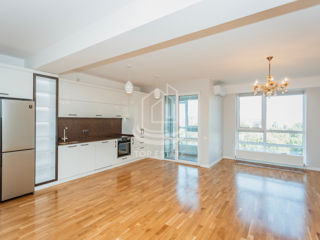 Apartament cu 3 camere, 98 m², Botanica, Chișinău