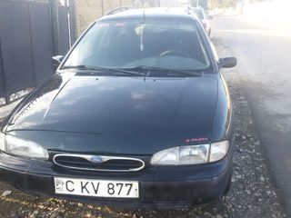 Ford Mondeo foto 1