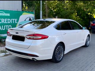 Ford Fusion foto 4