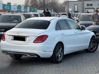 Mercedes C-Class foto 3