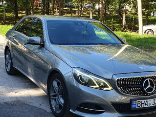 Mercedes E-Class foto 2