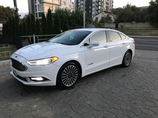 Ford Fusion foto 1