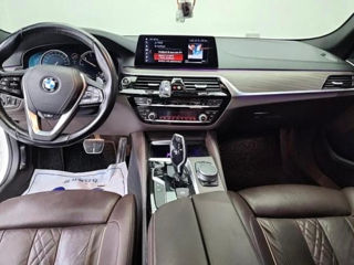 BMW 5 Series foto 6