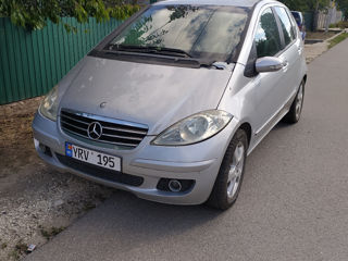 Mercedes A-Class foto 2