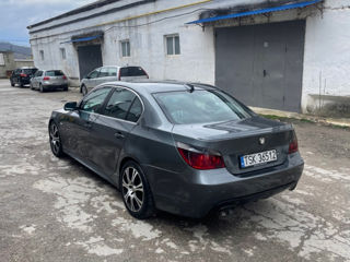 BMW 5 Series foto 3