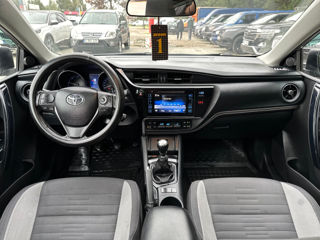 Toyota Auris foto 15