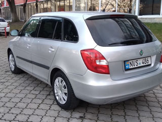 Skoda Fabia foto 2