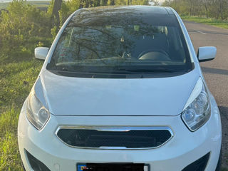 KIA Venga foto 6