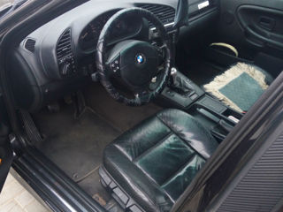 BMW 3 Series foto 3