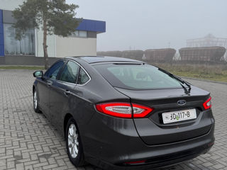 Ford Mondeo foto 3