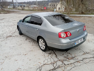 Volkswagen Passat foto 2