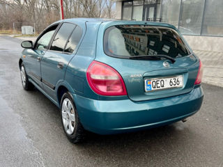 Nissan Almera foto 2