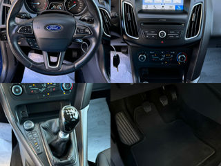 Ford Focus foto 12