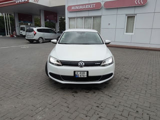 Volkswagen Jetta foto 1