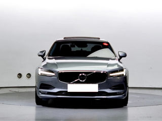 Volvo S90 foto 2