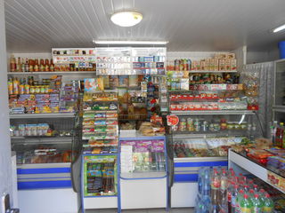 Магазин с торговым оборудованием. г. Единцы. foto 2