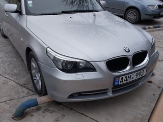 BMW 5 Series foto 2