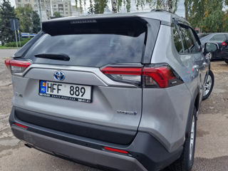 Rav 4 liber spre chirie foto 4