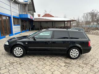 Volkswagen Passat foto 3