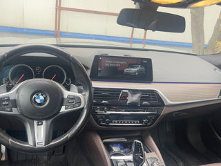 BMW 5 Series foto 3