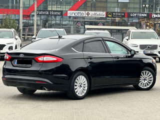 Ford Fusion foto 4