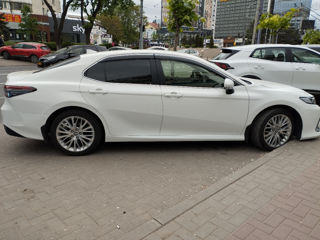 Toyota Camry фото 4